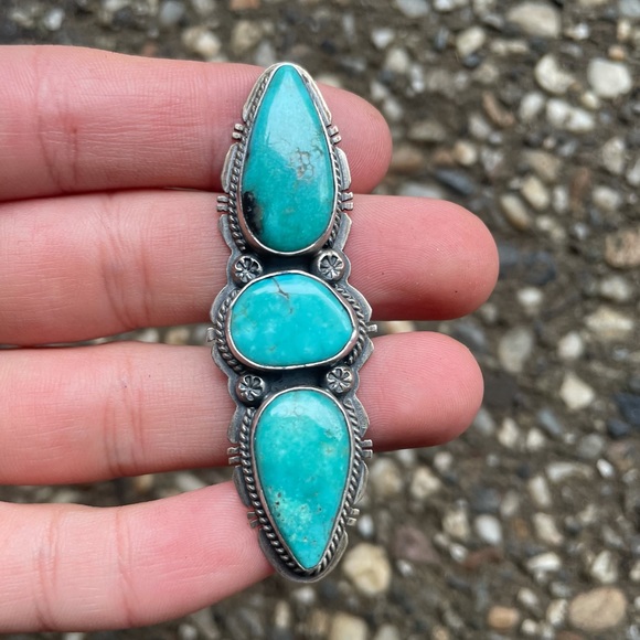 🌿 Statement Ring 🌿 - Picture 2 of 3